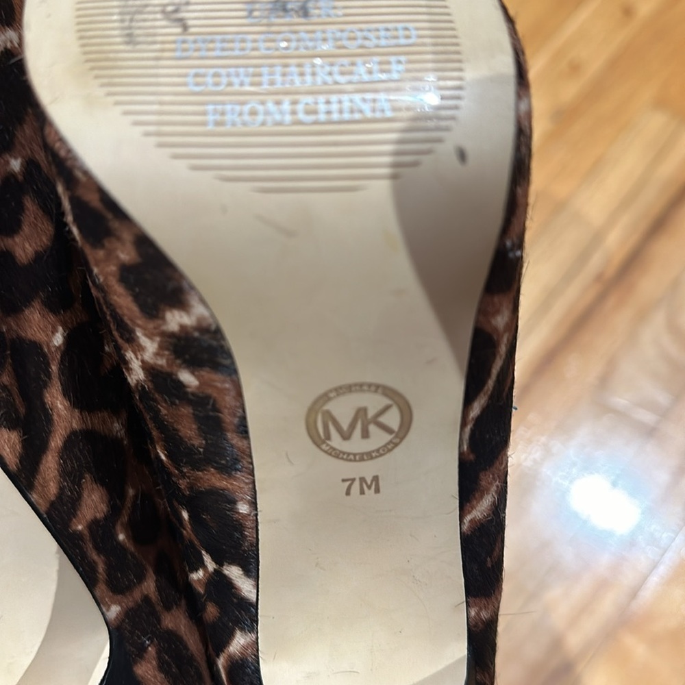 Michael Kors Women’s Cheetah Zip Up Booties Great Condition sz 7 - Picture 8 of 8